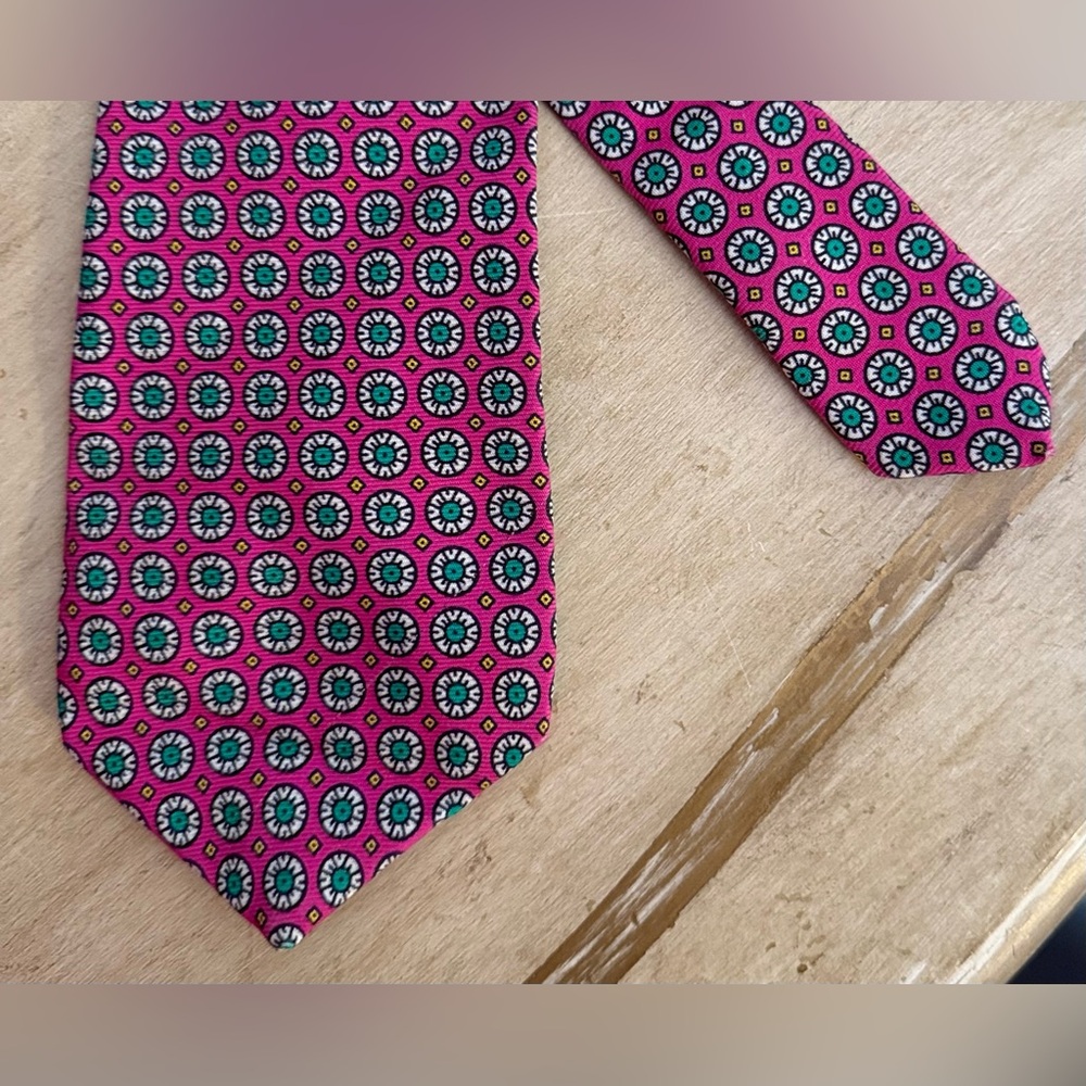 Vintage POLO by Ralph Lauren pink and green 100% silk tie. Hand made in Italy.